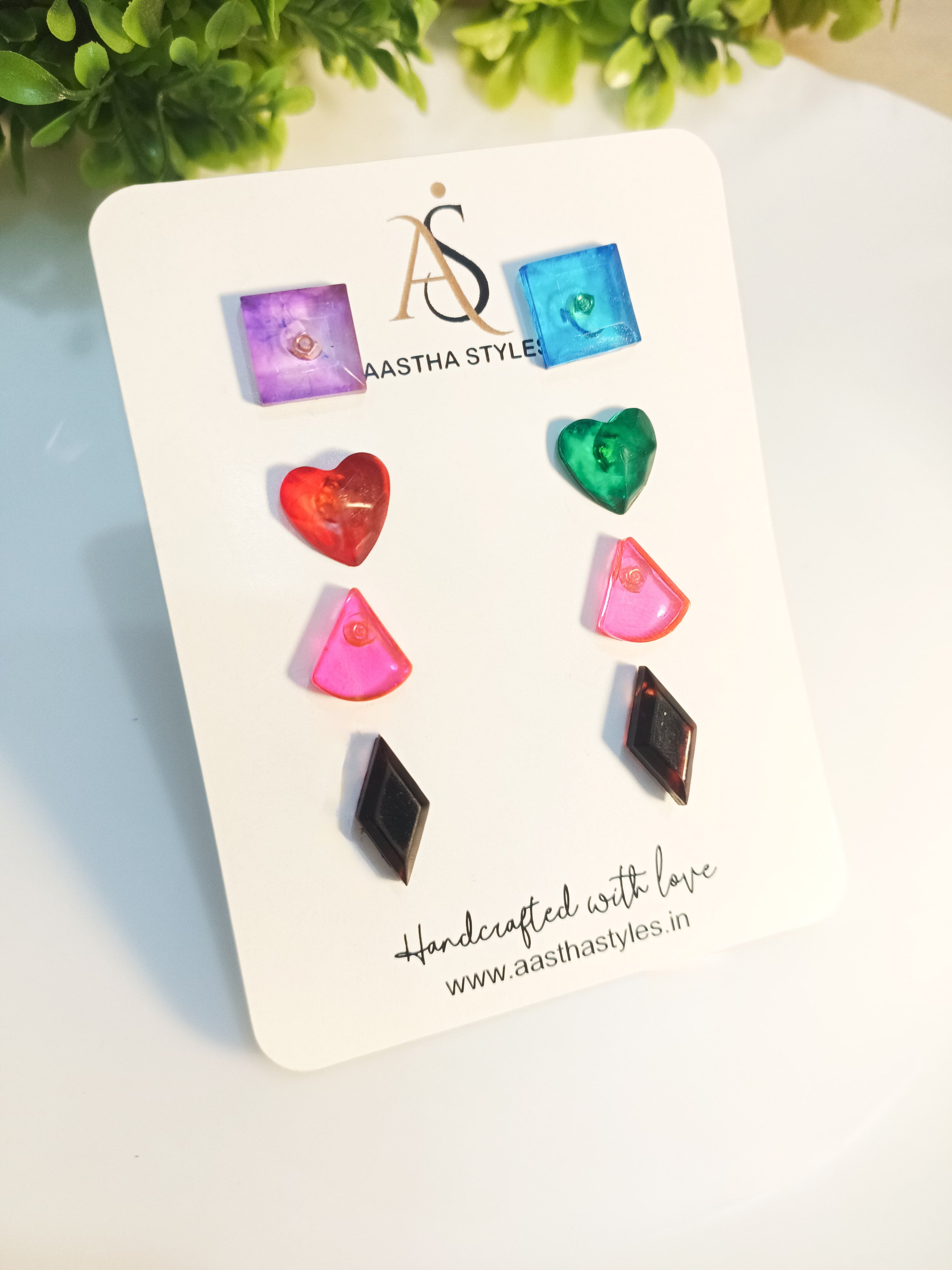 Color Pop Resin Stud Set