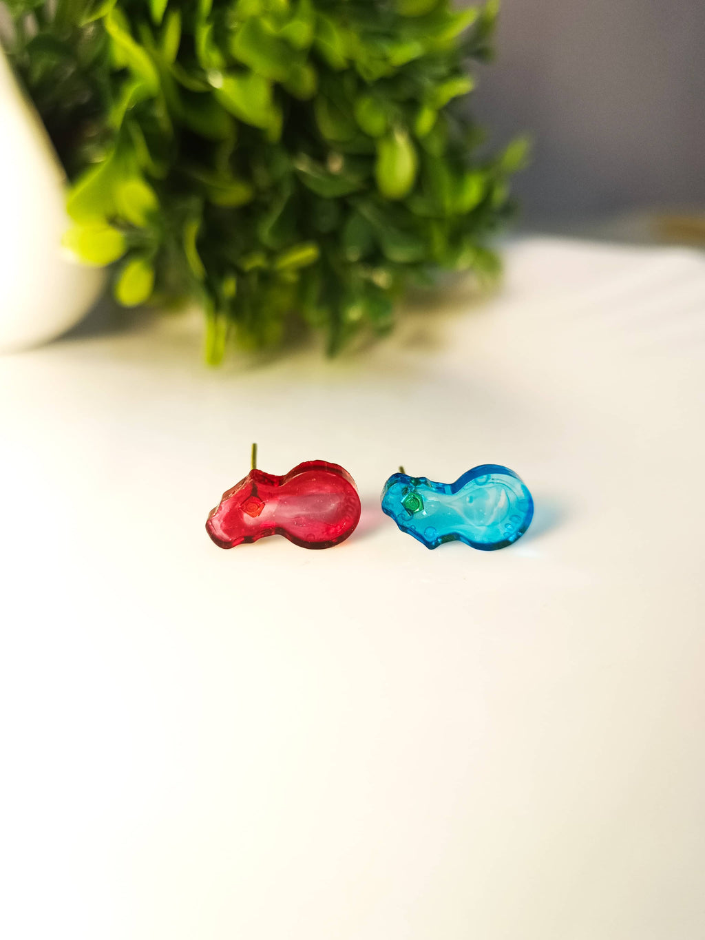 Color Splash Droplet Resin Studs