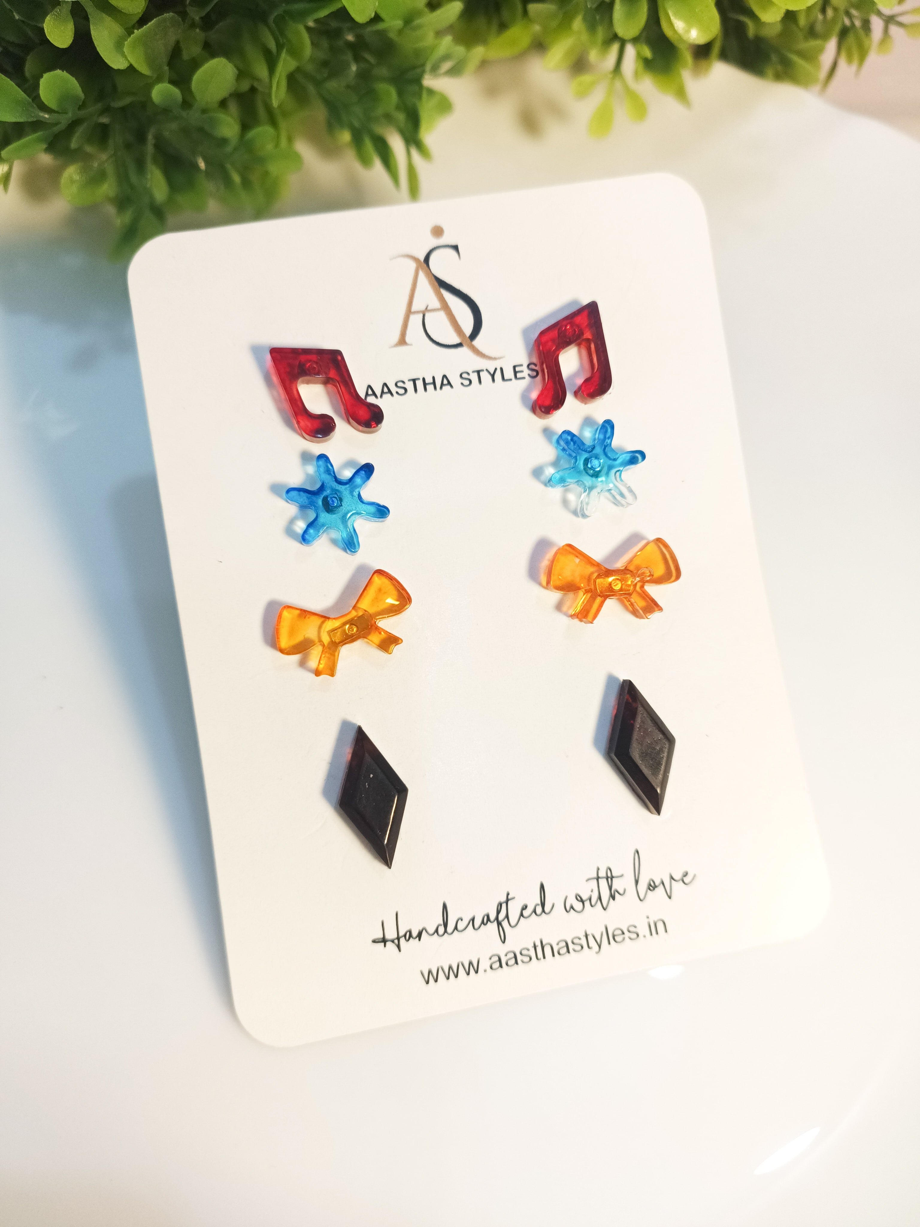 Mini Icon Resin Stud Set