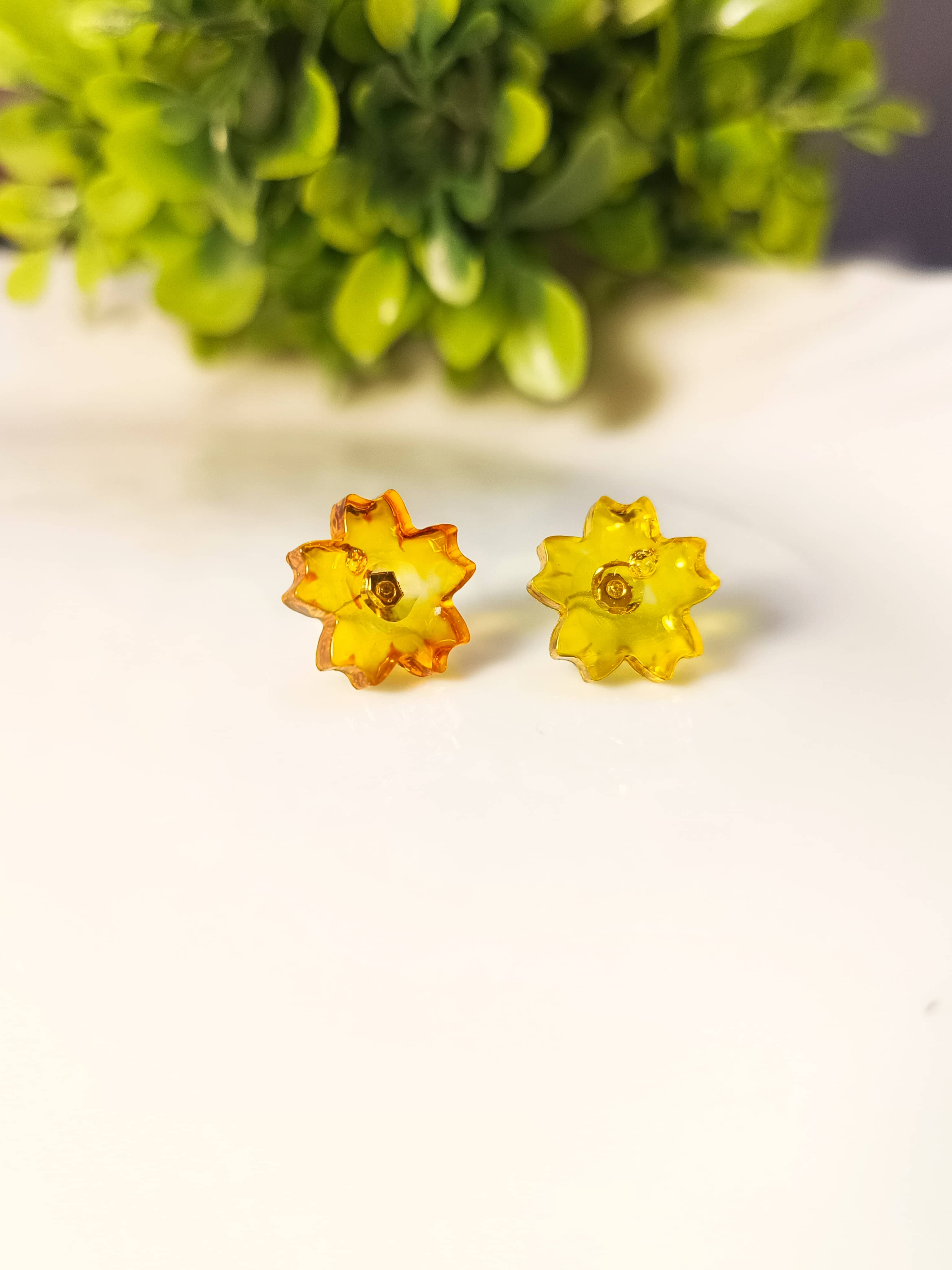 Yellow Mini Flower Resin Studs