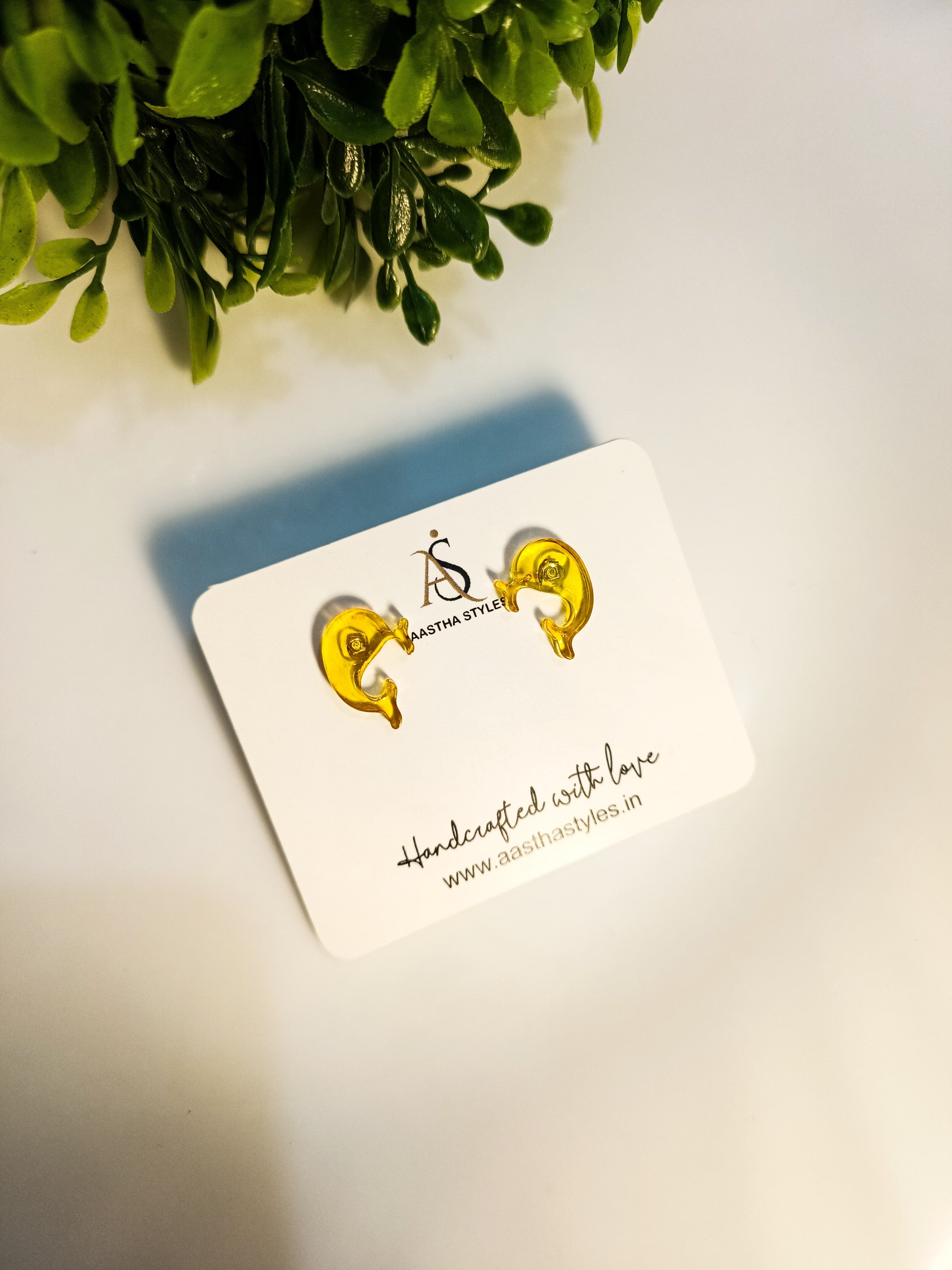 Sunny Swirl Resin Studs